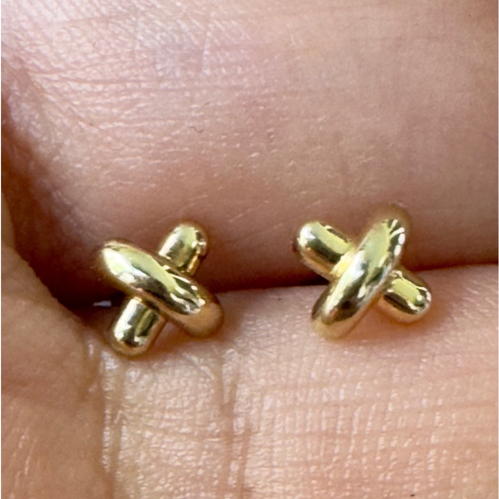 Tiffany & Co. 18K Yellow Gold Mini x Cross Stitch Stud Earrings - Picture 5 of 14